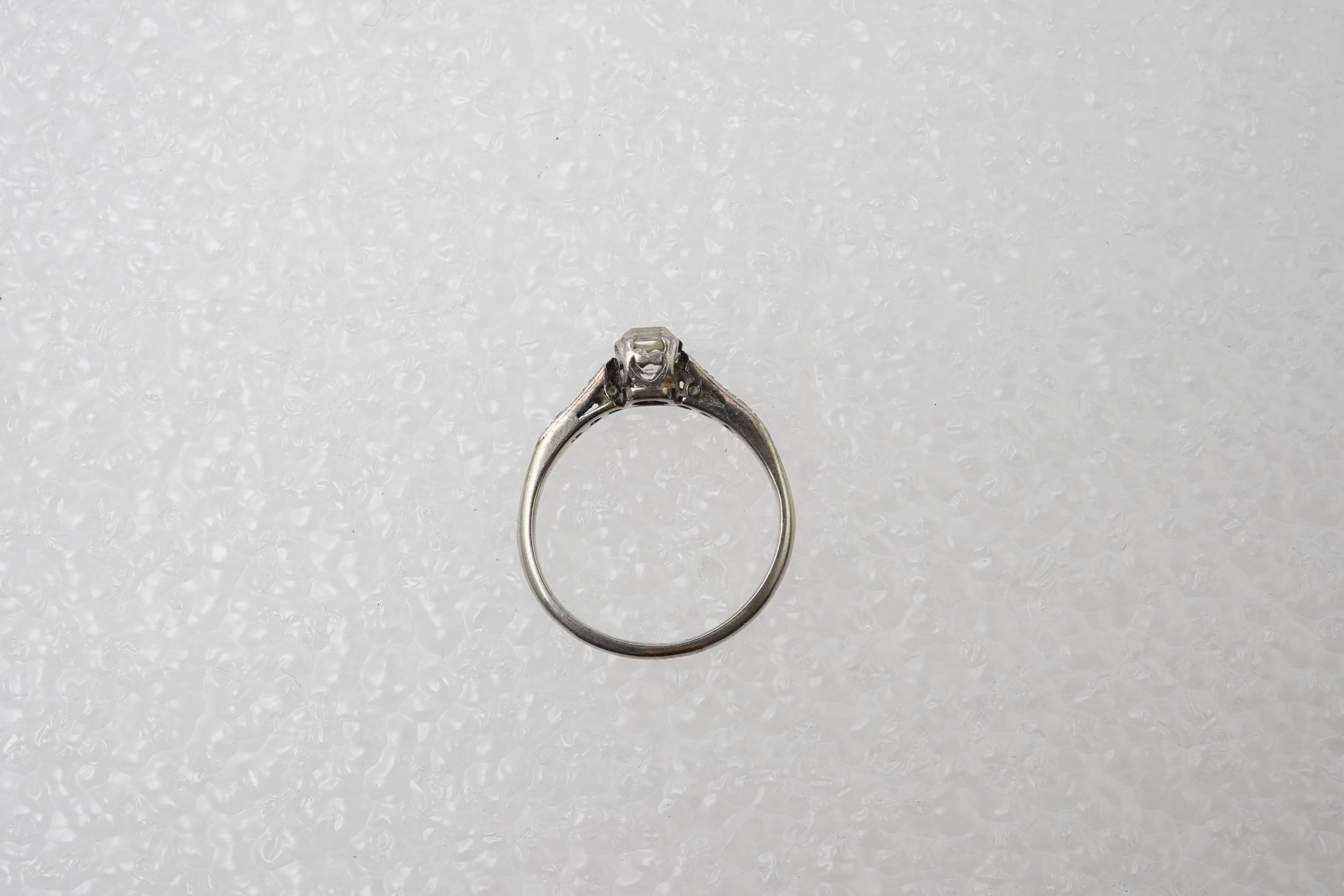 A diamond ring, 1920s